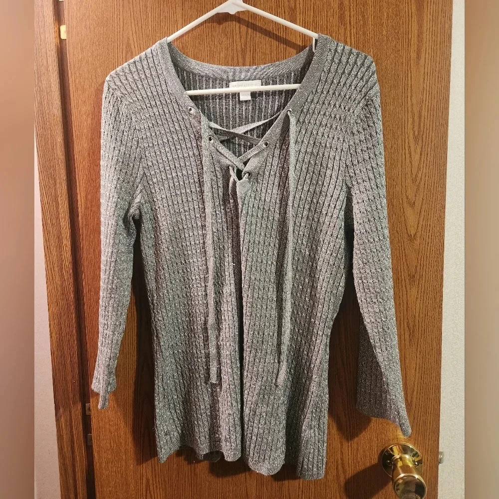 New York and Company Gray Sparkly Long Sleeve Lace Up V-Neck Sweater - Picture 2 of 9